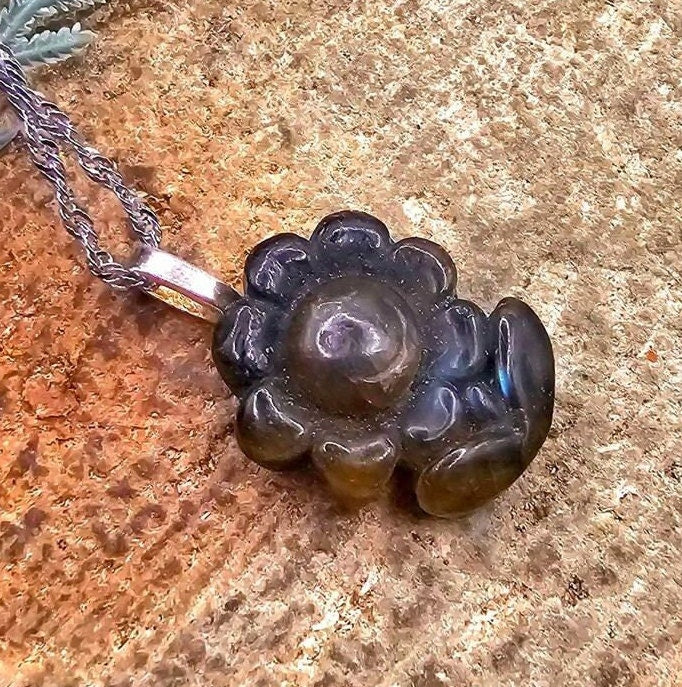 Adorable Nature Labradorite Happy Sunflower Pendant Necklace