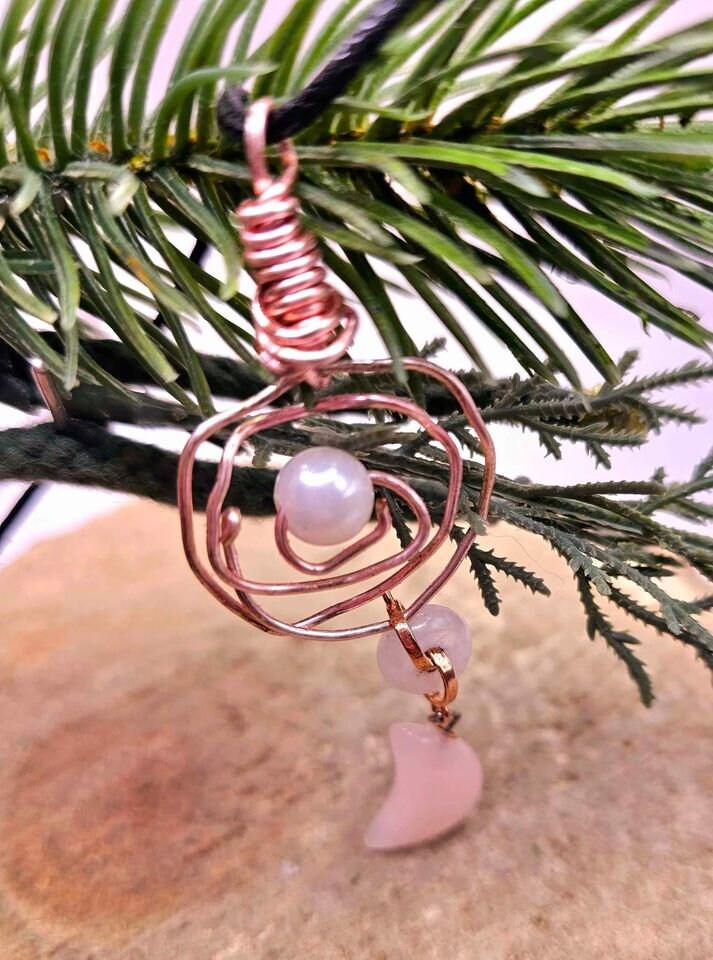 Unique Nature Moon Stone & Rose Quartz Moon Wire Wrapped Orbit Pendant Necklace