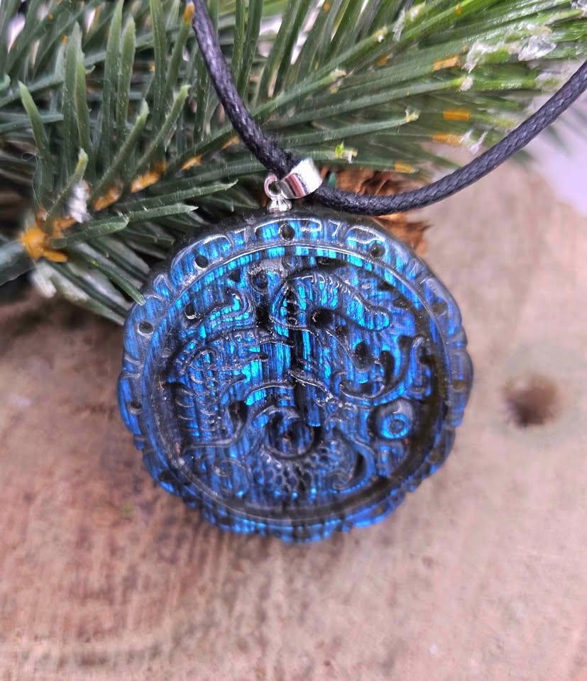 Nature Labradorite Carved Flashy Oriental Dragon Pendant Necklace
