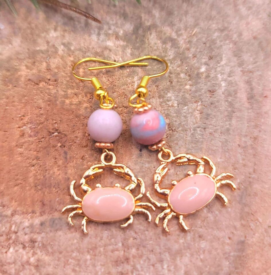 Gold Tone Enamel Crab With Nature Rainbow Stone Dangle Earring