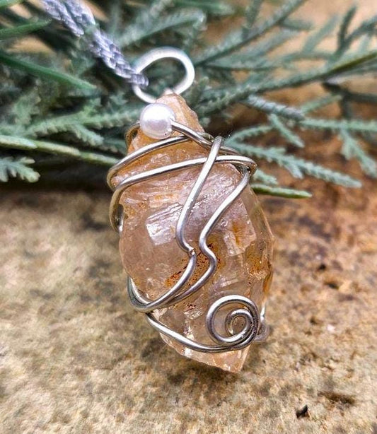 Beautiful Nature Skeletal Fenster Quartz Point Wire Wrapped Pendant Necklace