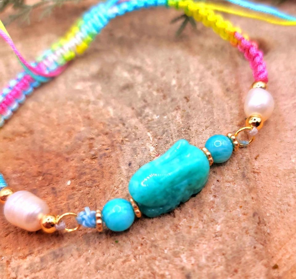 Nature Amazonite Hand Carved Rabbit Pearl Accent Hand Knitted Adjustable Bracelet