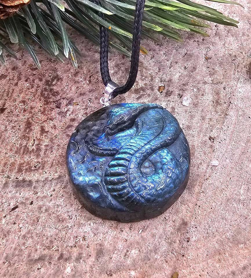 Nature Labradorite Snake Cobra Pendant Necklace