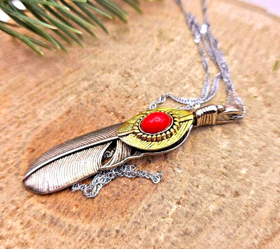 Beautiful Red Agate Two Tone Artistic Double Leaf Pendant Necklace