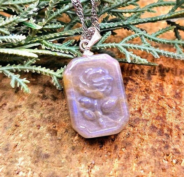 Nature Labradorite Carved Flashy Rose Portrait Pendant Necklace