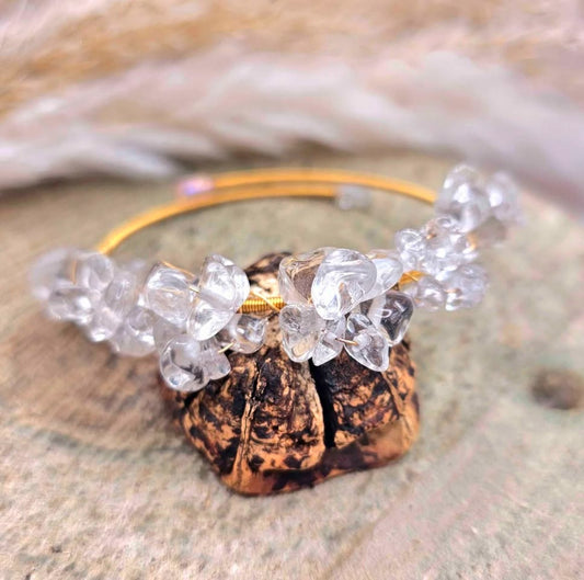 Natural Crystal Chips Flowers Bangle HD