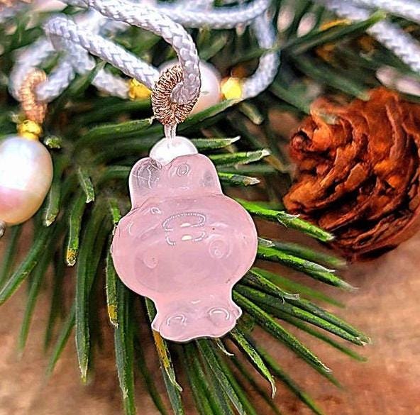 Nature Rose Quartz Carved Melody Pendant Necklace