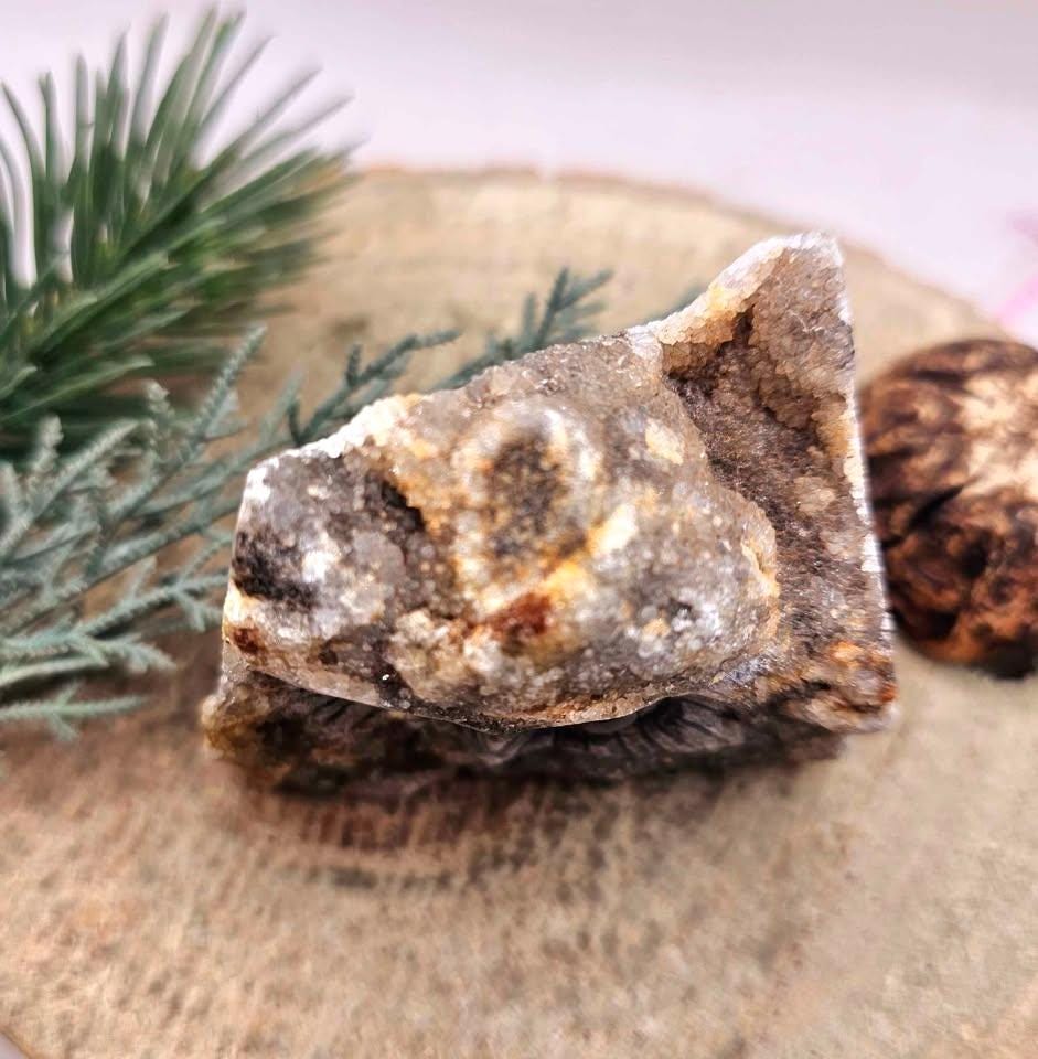 Nature Crystal Cluster Hand Carved Owl Decor Figure