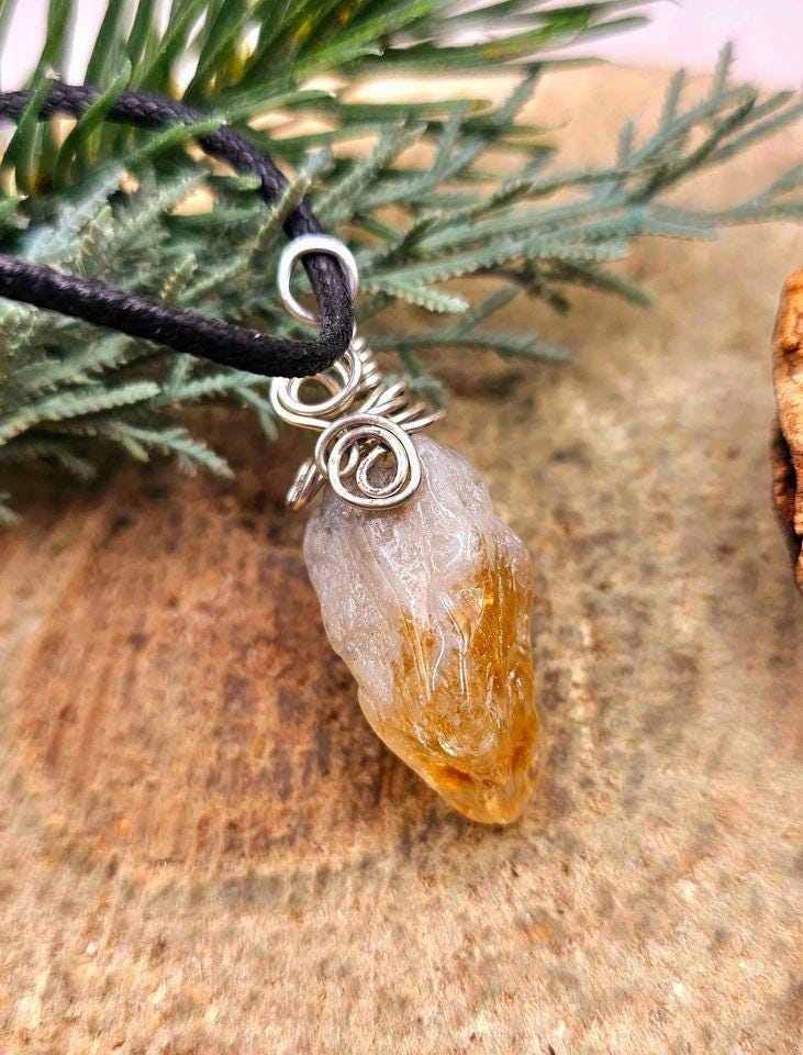 Beautiful Nature Yellow Citrine Polished Tooth Pendant Necklace