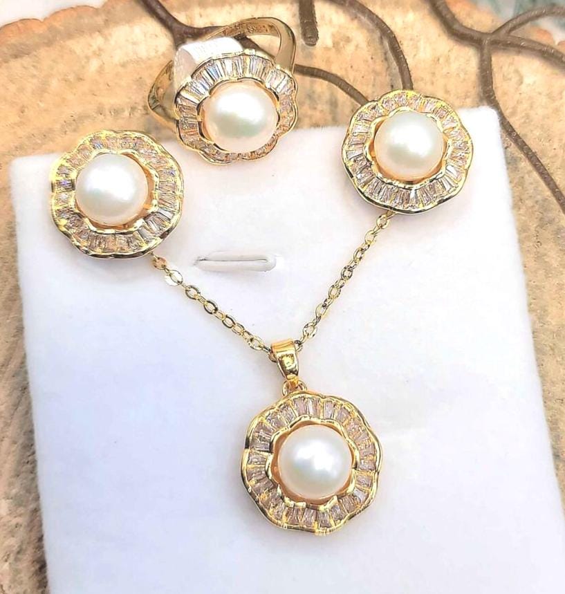 NIB Vintage Pearl CZ Inlaid 925 Flower Jewelry Set