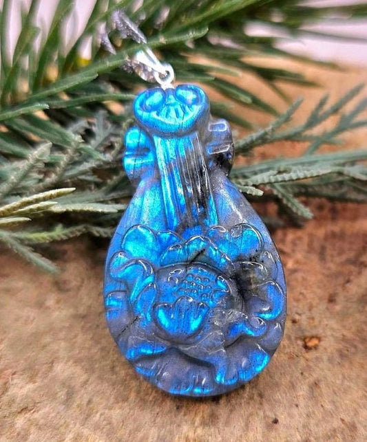 Nature Labradorite Carved Lotus Chinese Pipa Pendant Necklace
