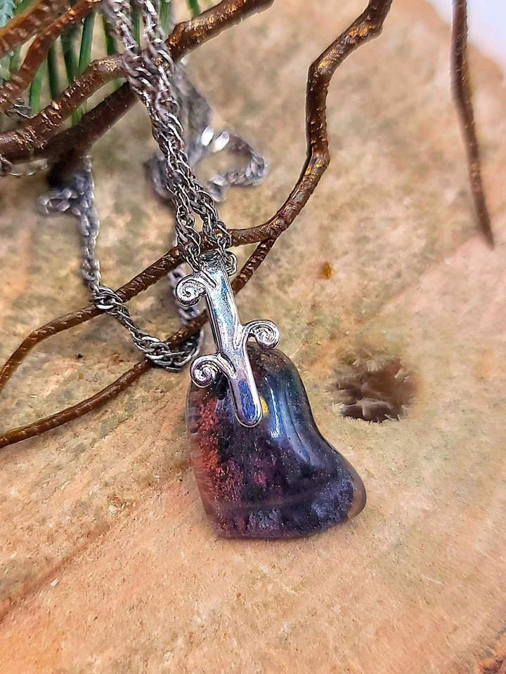 Beautiful Nature Phantom Quartz Hand Carved Foot Silver Leaf Pendant Necklace