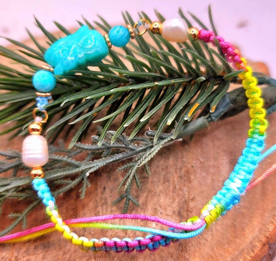 Nature Amazonite Hand Carved Rabbit Pearl Accent Hand Knitted Adjustable Bracelet