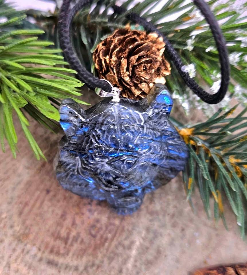 Nature Labradorite Flashy Powerful Tiger Pendant Necklace