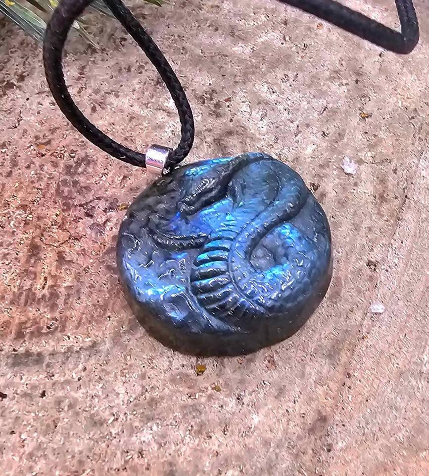 Nature Labradorite Snake Cobra Pendant Necklace