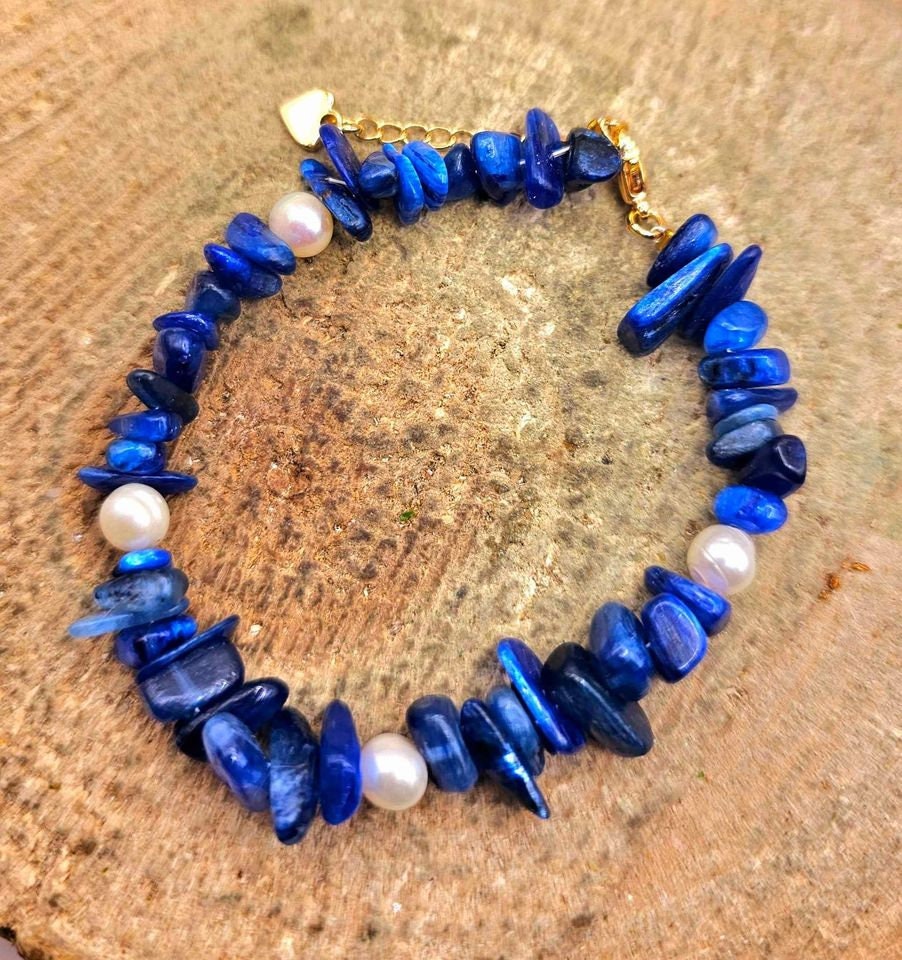 Nature Blue Kyanite Chips White Pearl Adjustable Bracelet