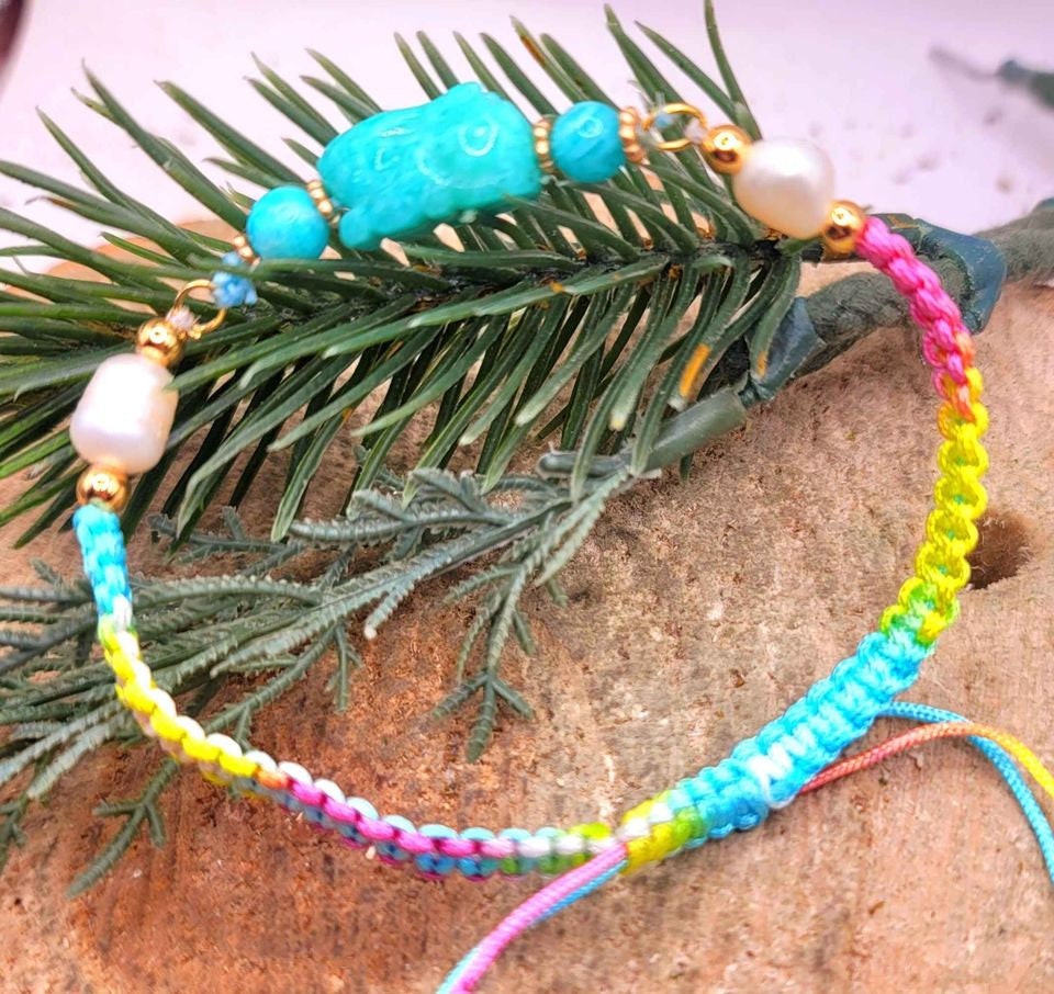 Nature Amazonite Hand Carved Rabbit Pearl Accent Hand Knitted Adjustable Bracelet