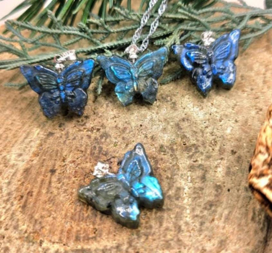 Nature Labradorite Flashy Butterfly Pendant Necklace
