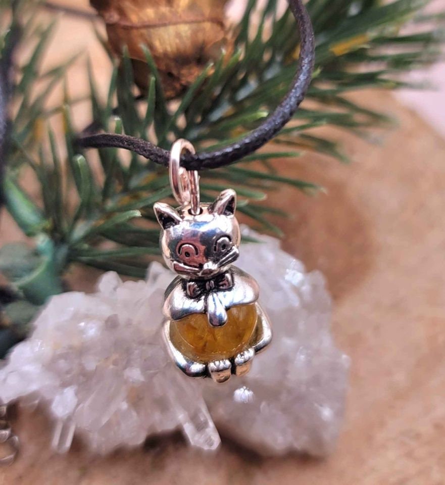 Unique Nature Rutilated Sphere Funny Cat Pendant Necklace
