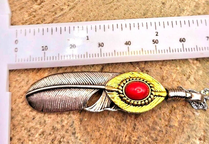 Beautiful Red Agate Two Tone Artistic Double Leaf Pendant Necklace