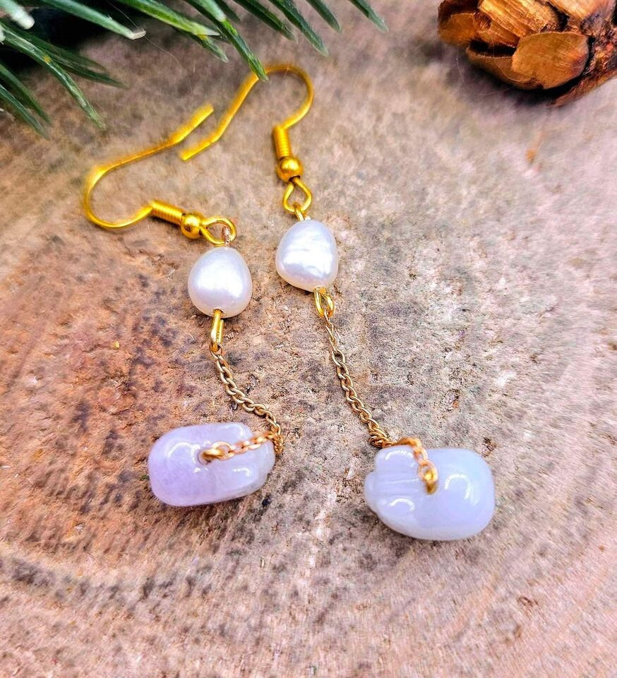 Nature Jade Hand Carved Blessing Pigs Flashy Pearl Dangle Earring