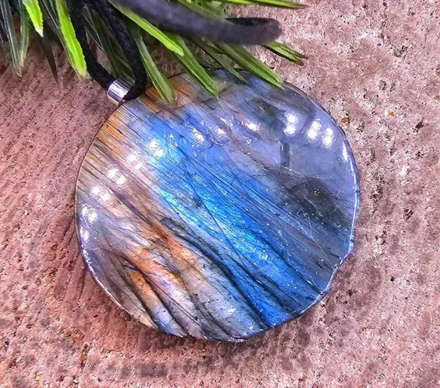 Nature Labradorite Flashy Nine Tails Fox Pendant Necklace