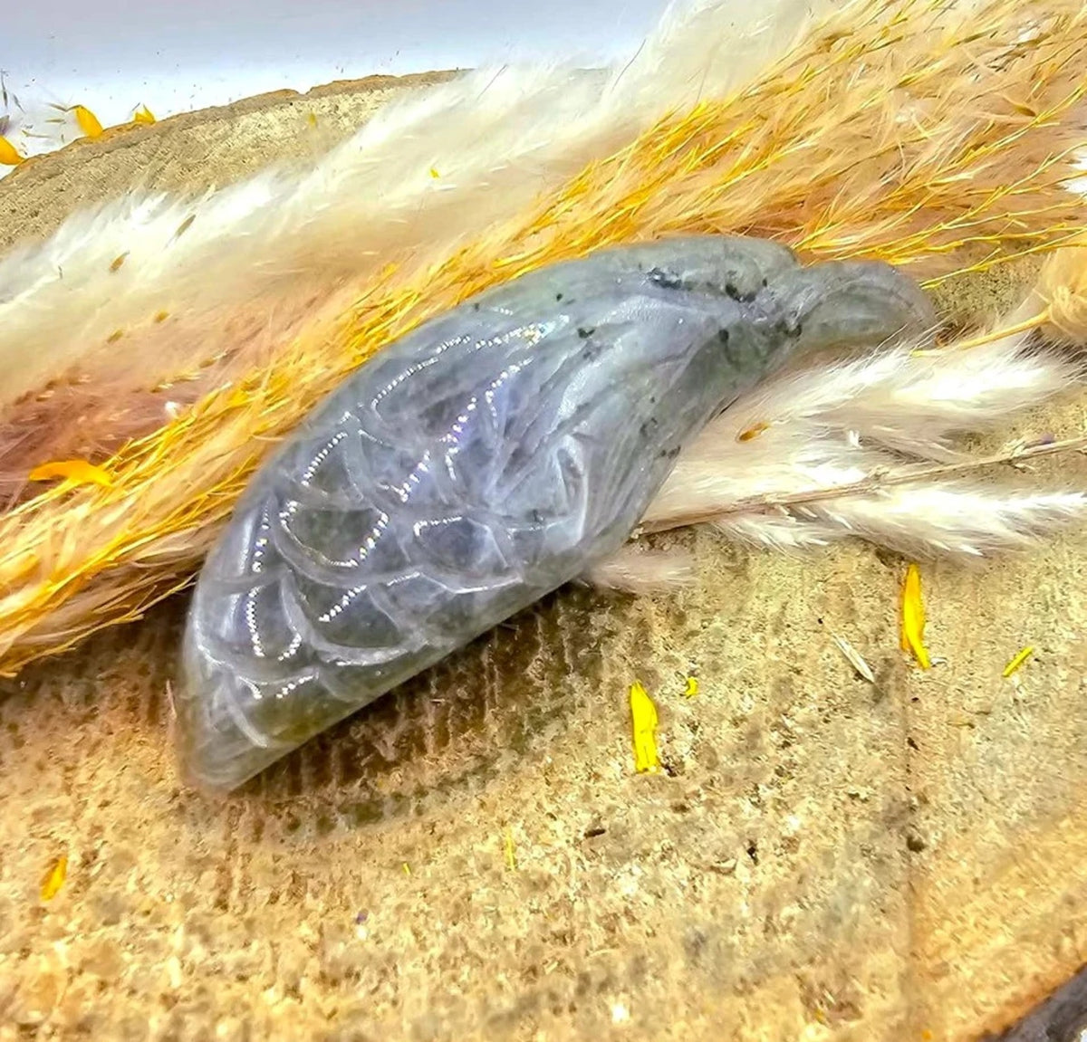 Labradorite Carved Flashy Eagle Decor Figure HD