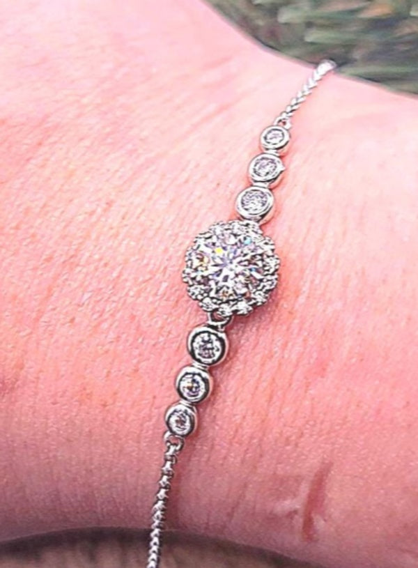 1ct D moissanite 925 sterling silver bracelet close-up detail — My Aura Gemstones