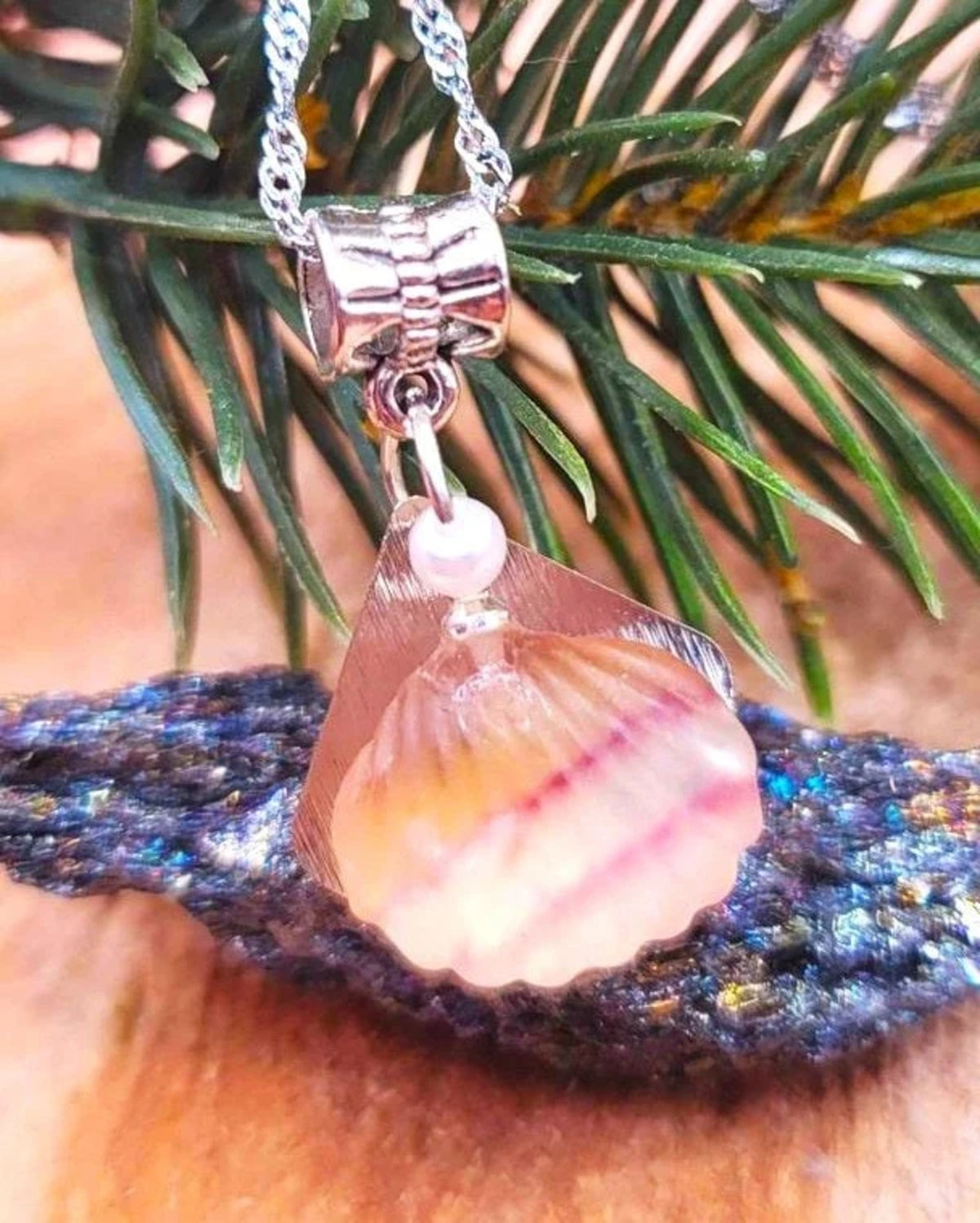 Rainbow Fluorite Shell With Star Pendant Necklace HD